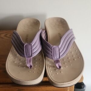 Vionic Purple and Tan Sandals with Padded Straps